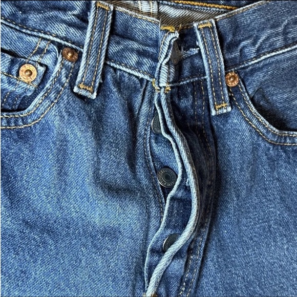 VINTAGE Levi’s - Picture 7 of 9